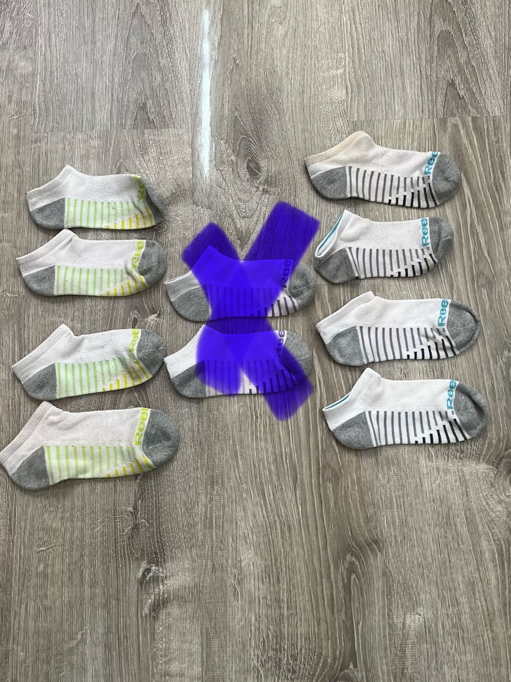 4 Pairs Size 5-7 White Green Blue Low Top Athletic Socks Used